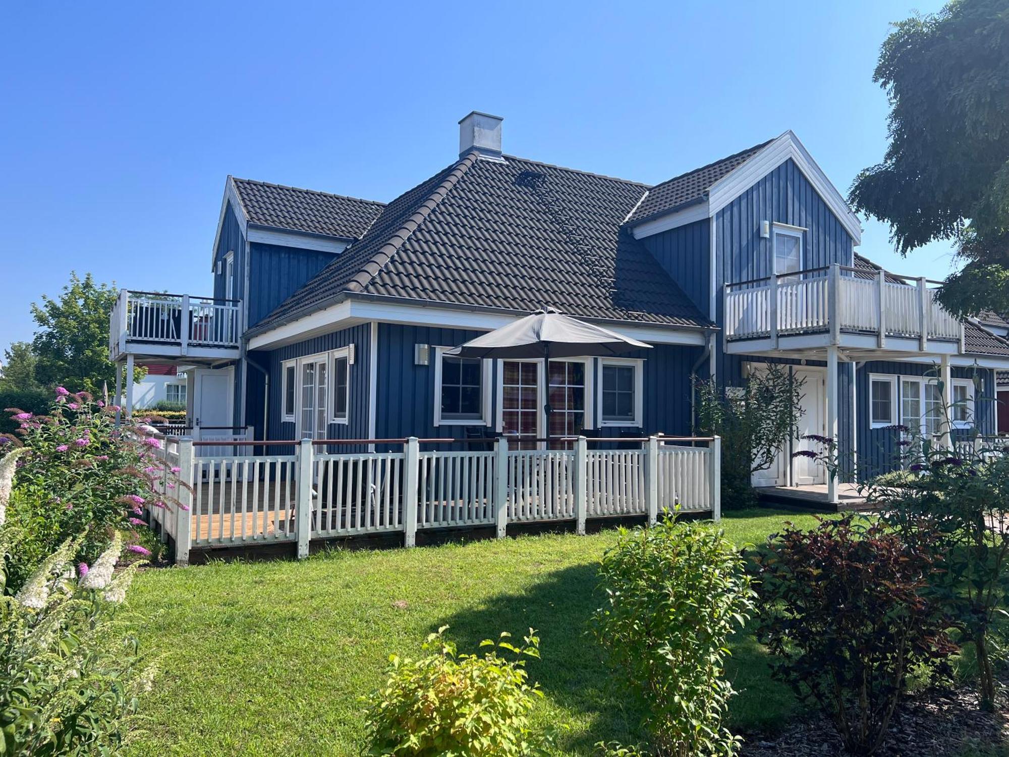 Blaues Haus Am See Wendisch Rietz Exterior photo